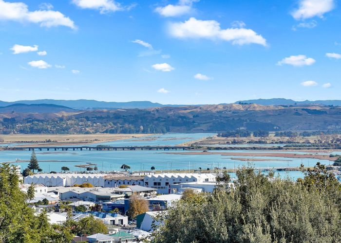 at 22 Coleman Terrace, Hospital Hill, Napier, Hawke's Bay