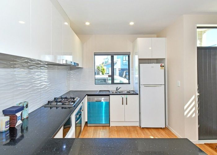  at 10 Tapuwae Way, Mangere Bridge, Auckland