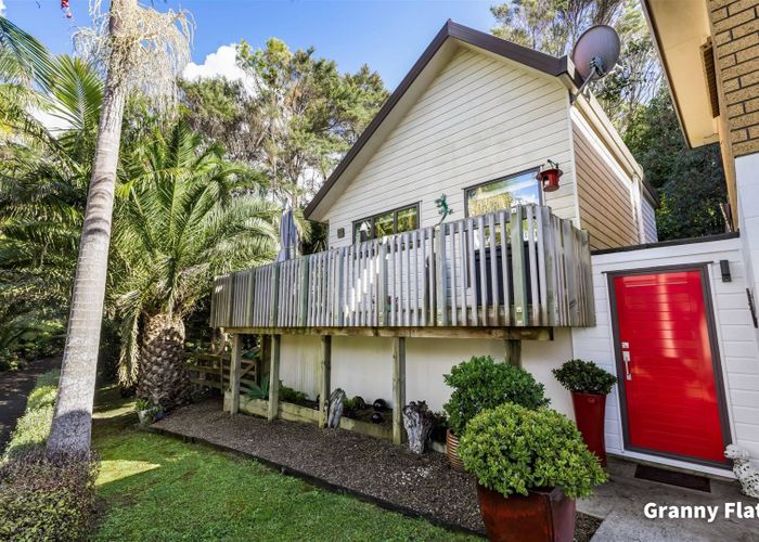  at 21 Cochrane Avenue, Arkles Bay, Whangaparaoa