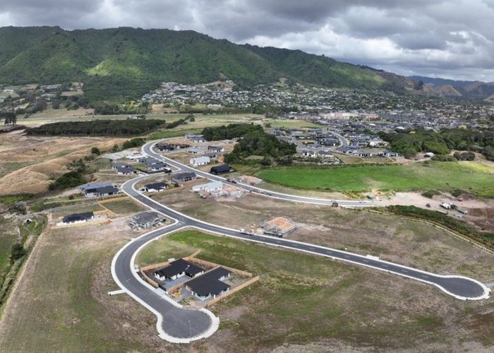  at 28 Kotuku Ngutupapa Way, Waikanae, Kapiti Coast, Wellington