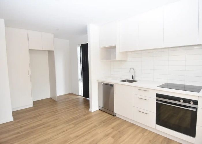  at 5/10 Goldsmith Place, Waltham, Christchurch