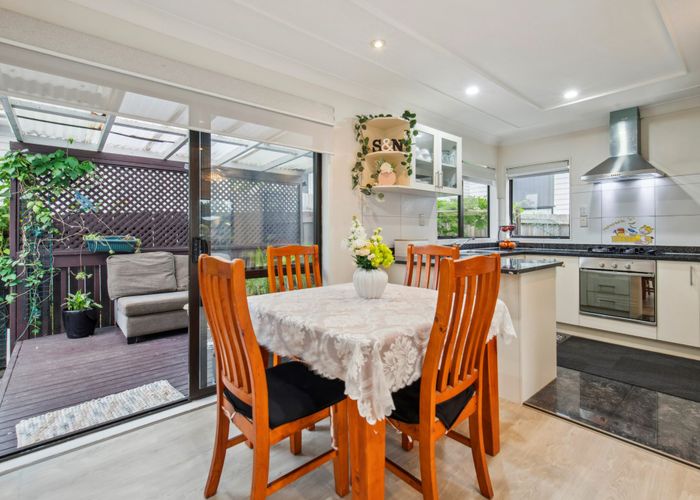  at 2/45 Ashlynne Avenue, Papatoetoe, Manukau City, Auckland