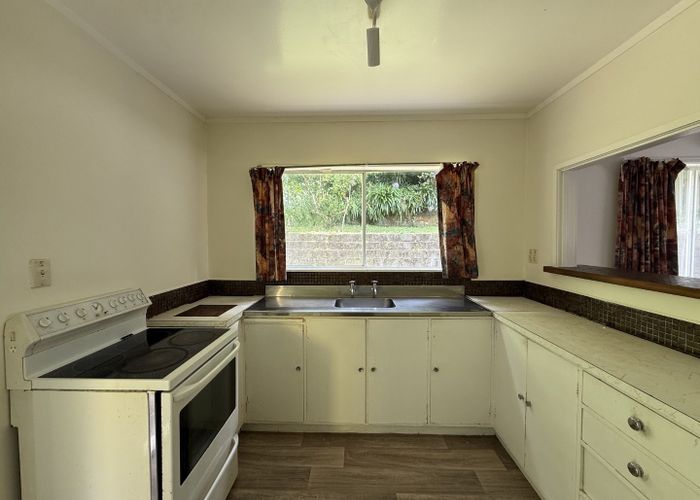  at 5A Magnolia Grove, Maungaraki, Lower Hutt, Wellington