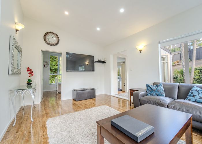  at 5 Fairmount Road, Titirangi, Waitakere City, Auckland