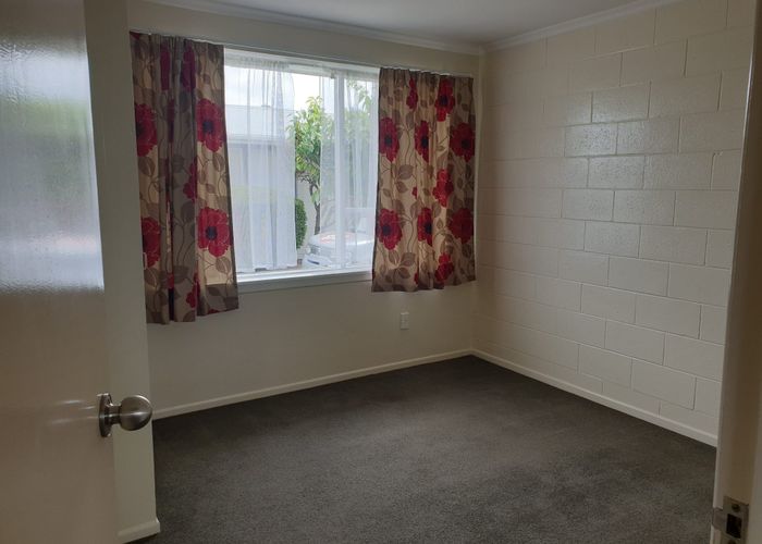  at 2/556 Hereford Street, Linwood, Linwood, Christchurch City, Canterbury