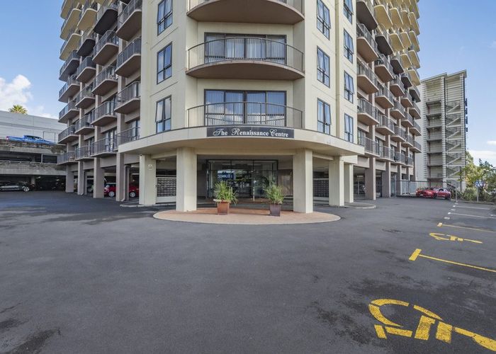  at 6D/18 Ronwood Avenue, Manukau, Manukau City, Auckland