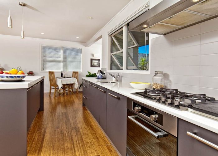  at 24 Sunset Road, Glenfield, North Shore City, Auckland