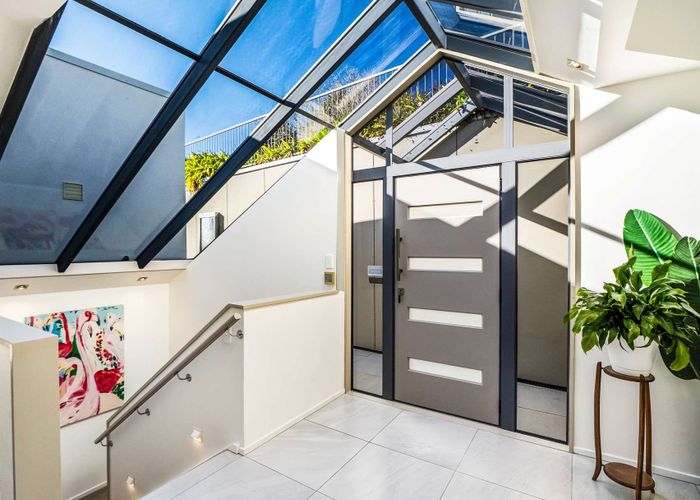  at 10 Cadiz Lane, Mount Pleasant, Christchurch City, Canterbury