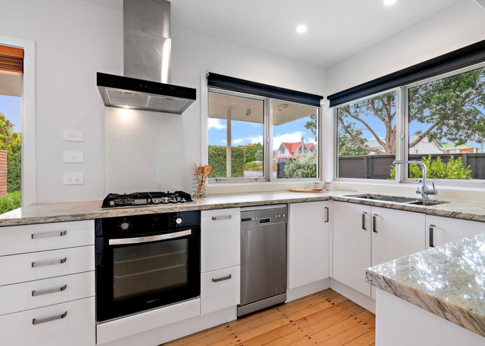  at 1/13 Esmonde Road, Takapuna, Auckland