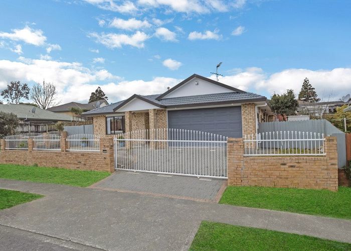  at 26 Glenveagh Park Drive, Weymouth, Manukau City, Auckland