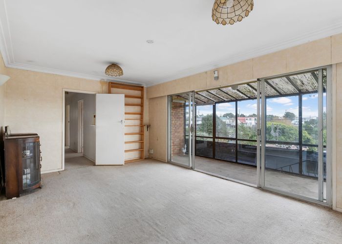  at 5 Pohutukawa Avenue, Red Beach, Red Beach