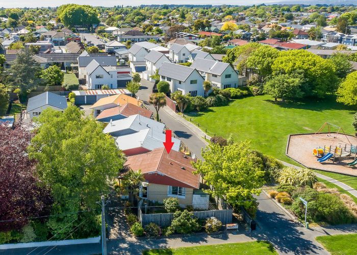  at 1/140 Champion Street, Edgeware, Christchurch
