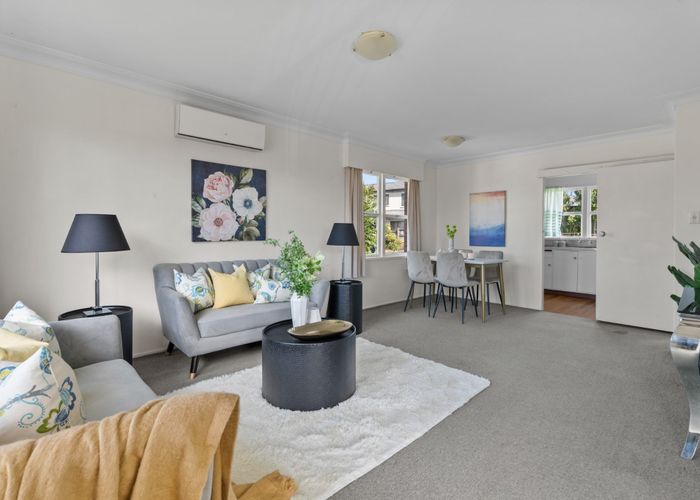  at 2/2A Arundel Street, Hillsborough, Auckland City, Auckland