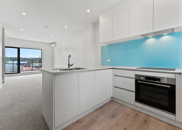  at 329A Rangatira Road, Beach Haven, North Shore City, Auckland