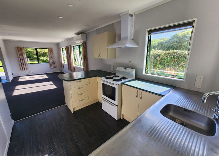  at 8B Locke Avenue, Mount Roskill, Auckland City, Auckland