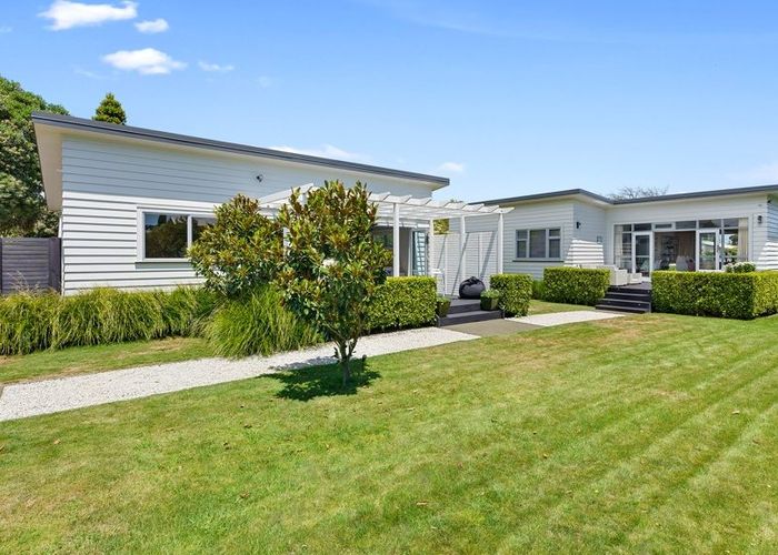  at 26 Rauparaha Street, Waikanae Beach, Waikanae