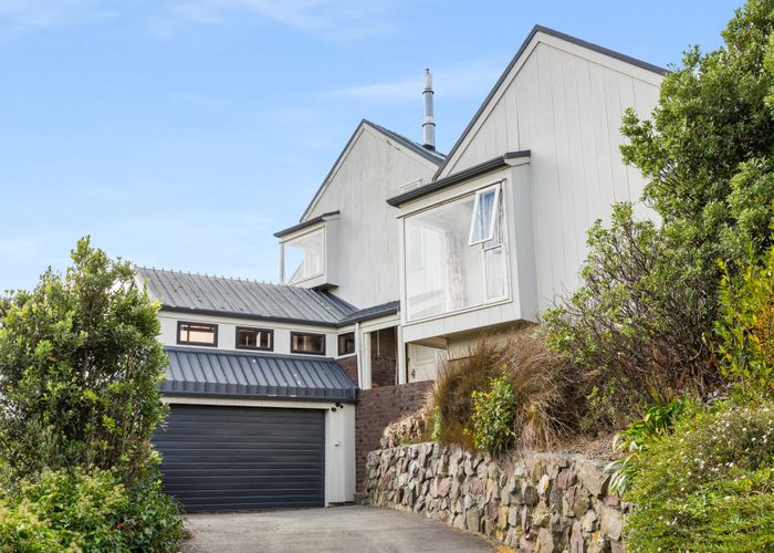 at 9 Indira Place, Khandallah, Wellington
