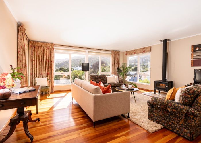  at 8 Torwood Road, Khandallah, Wellington, Wellington