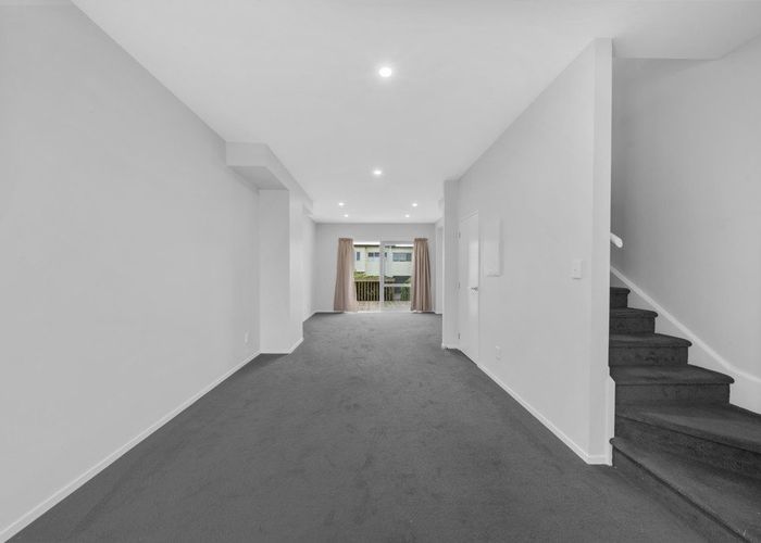  at 15/11 Ray Small Drive, Papakura, Papakura, Auckland