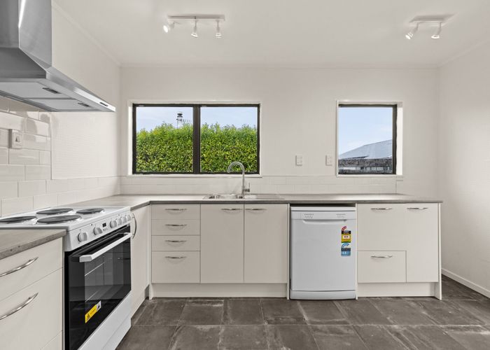  at 905 Collinge Road, Mayfair, Hastings