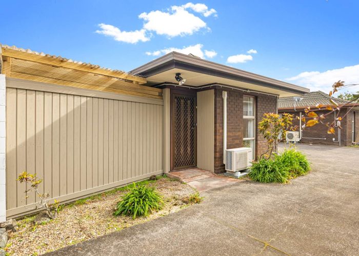  at 2/14 Regent Street, Papatoetoe, Manukau City, Auckland