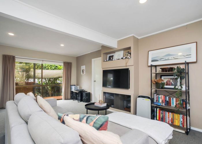  at 1/90 Rosier Road, Glen Eden, Waitakere City, Auckland