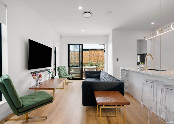  at 12 Matahae DR, Flat Bush, Auckland