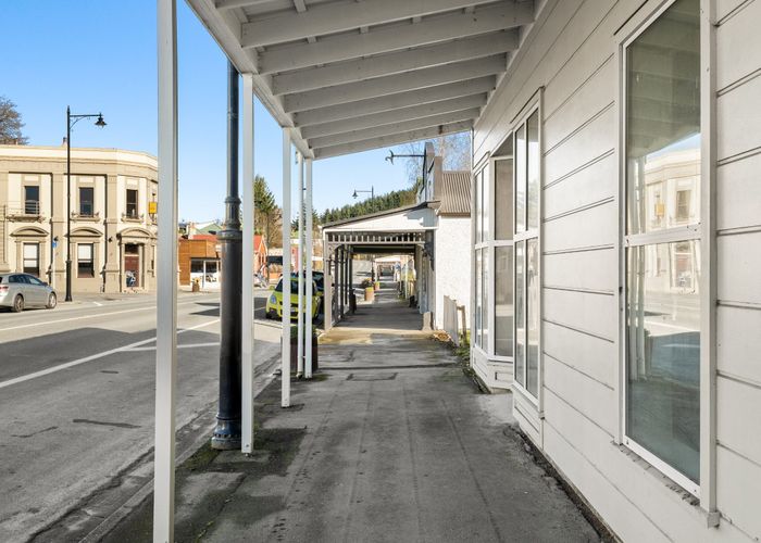  at 22 Ross Place, Lawrence, Clutha, Otago