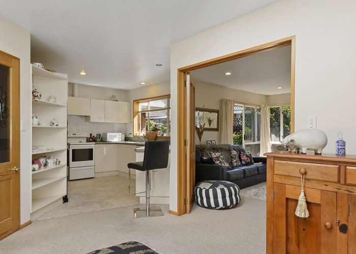  at 5/61 Waimairi Rd, Upper Riccarton, Christchurch City, Canterbury