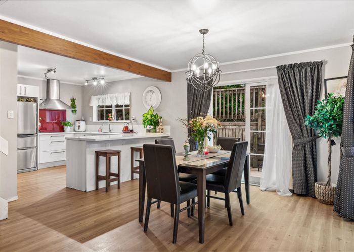  at 52a Rua Road, Glen Eden, Waitakere City, Auckland