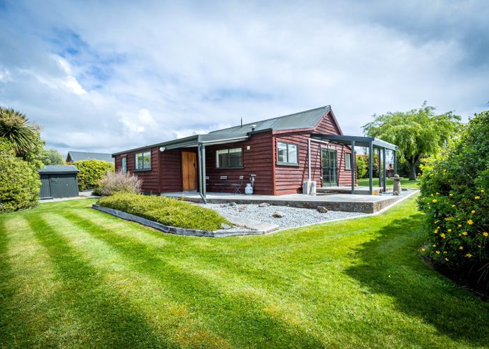  at 152 Downs Road, Geraldine Downs