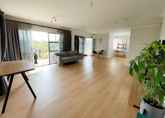  at 3/90 Aberdeen Road, Campbells Bay, North Shore City, Auckland