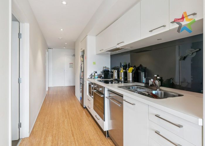  at 102/13 College Street, Te Aro, Wellington, Wellington