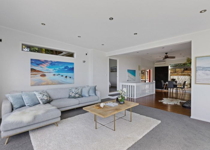  at 41 Laingholm Drive, Laingholm, Auckland