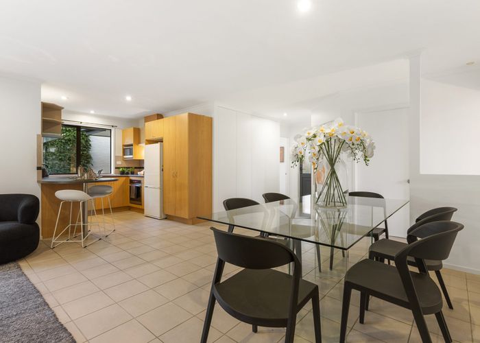  at 15 Rutland Road, Mount Wellington, Auckland