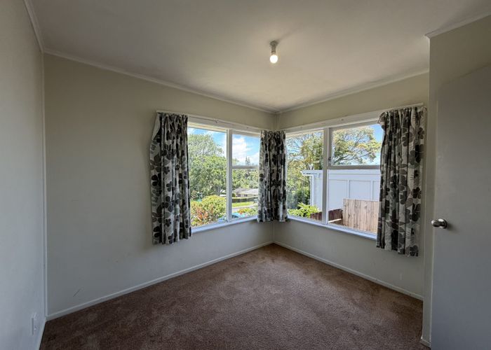  at 15 Diana Dr, Glenfield, North Shore City, Auckland