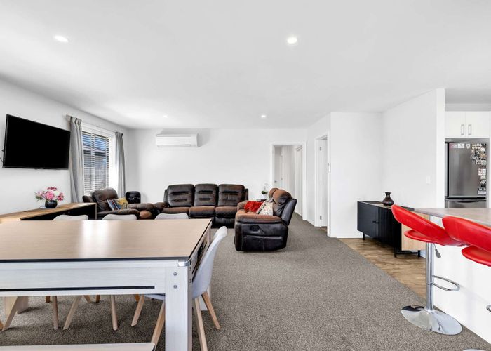 at 32 Willow Street, Hampstead, Ashburton