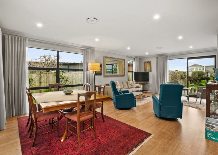  at 10 Francis Douglas Drive, Westown, New Plymouth