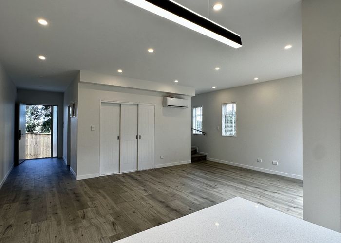  at 90B Stanaway Street, Hillcrest, North Shore City, Auckland