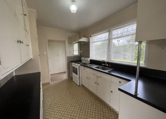  at 9 Alexander Street, Awapuni, Palmerston North, Manawatu / Whanganui