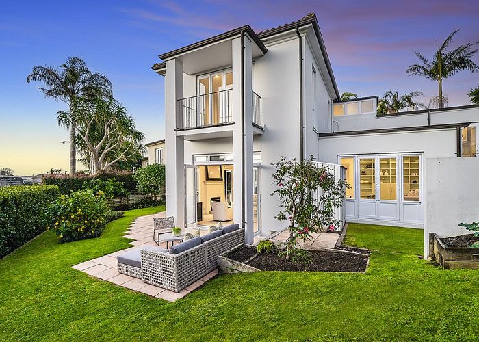  at 162 Orakei Road, Remuera, Auckland