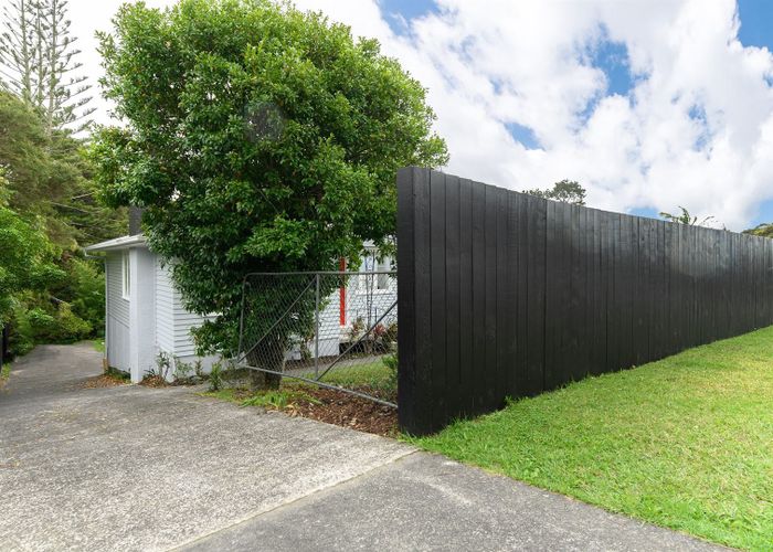  at 30 Glen Marine Parade, Glendene, Auckland