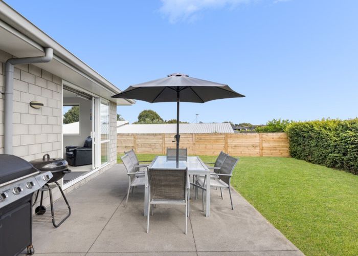  at 128 Rowesdale Drive, Ohauiti, Tauranga
