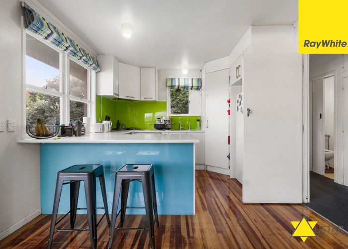  at 4/35 Owairaka Avenue, Mount Albert, Auckland City, Auckland