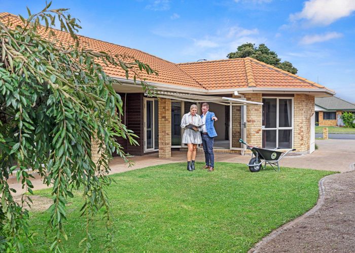  at 117 Gloucester Road, Mount Maunganui, Mount Maunganui