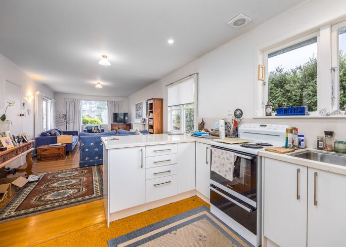  at 5 Trinidad Road, Sunnynook, North Shore City, Auckland