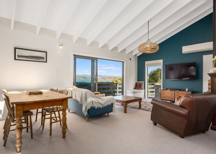  at 22 Gordon Road, Plimmerton, Porirua