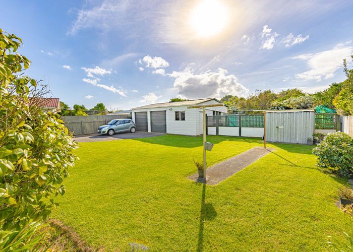  at 17 Waitote Street, Castlecliff, Whanganui