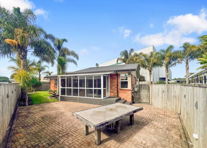  at 11 Glasgow Street, Saint Andrews, Hamilton, Waikato