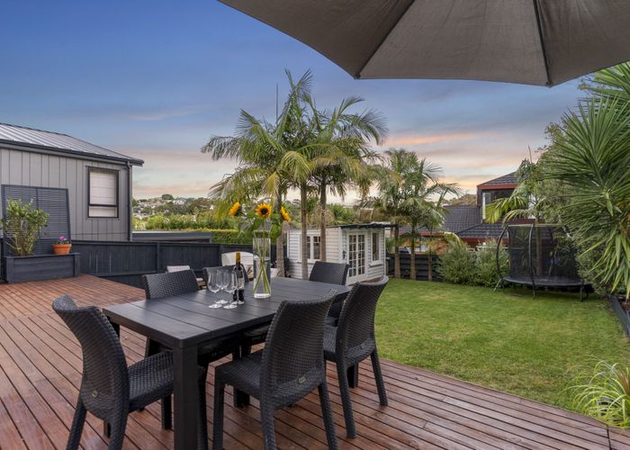 at 490B Beach Road, Murrays Bay, North Shore City, Auckland